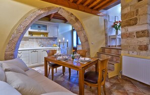 In-room dining - Kores Boutique Houses (Chania)