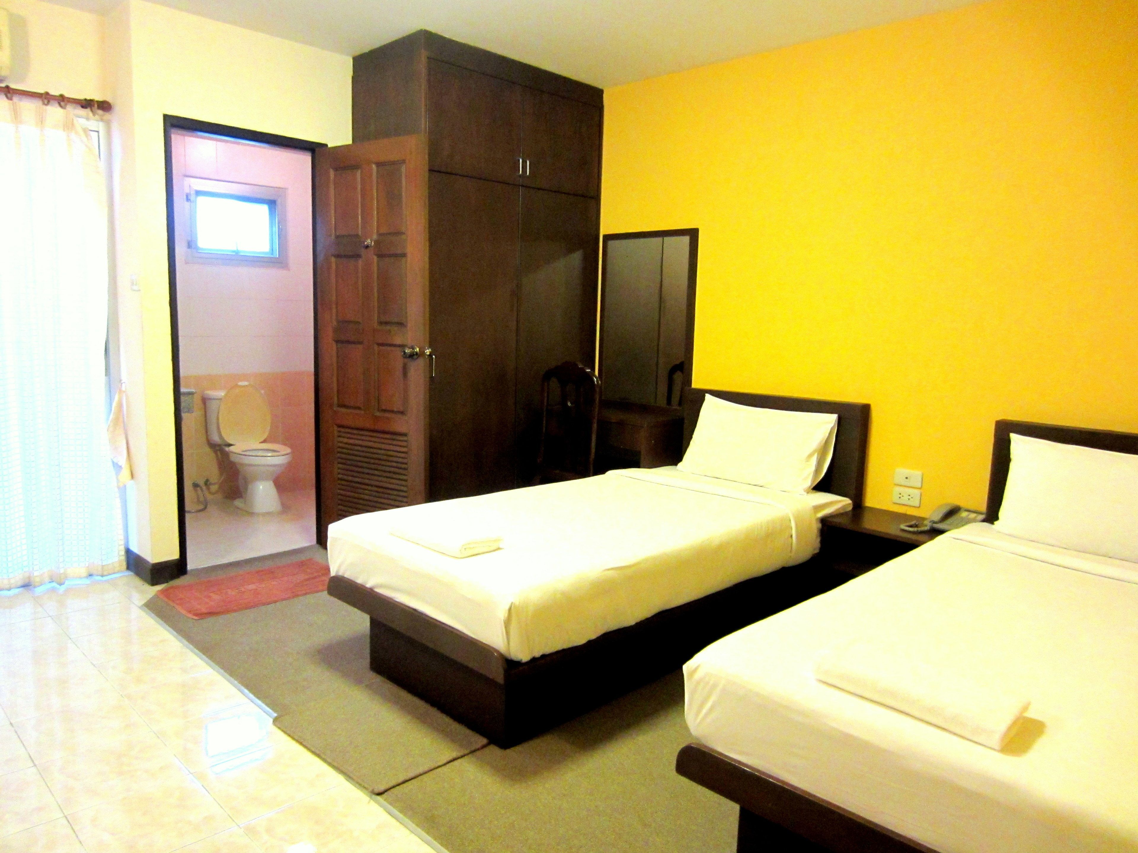 standard room | desk, blackout curtains, free wifi