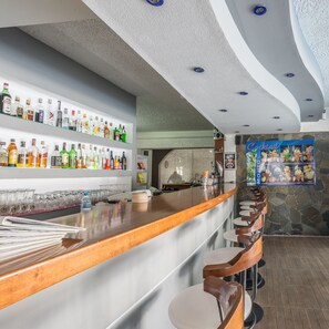 Bar (on property) - Anika Studios (Rhodes)