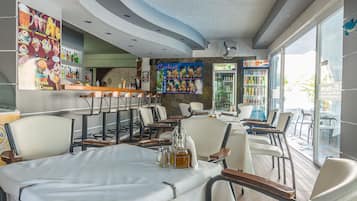 Bar (en la propiedad)