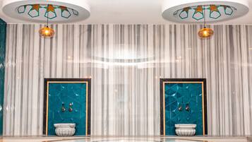 Couples treatment rooms, sauna, hot tub, steam room, Turkish bath