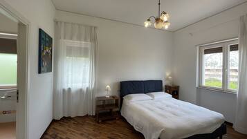 Superior-Doppelzimmer, Balkon | Hochwertige Bettwaren, Minibar, Zimmersafe, Schreibtisch