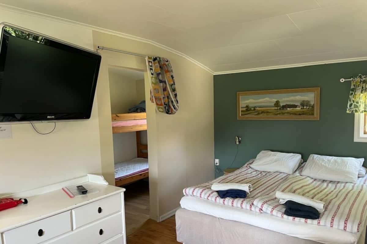 Family Cabin, Garden View