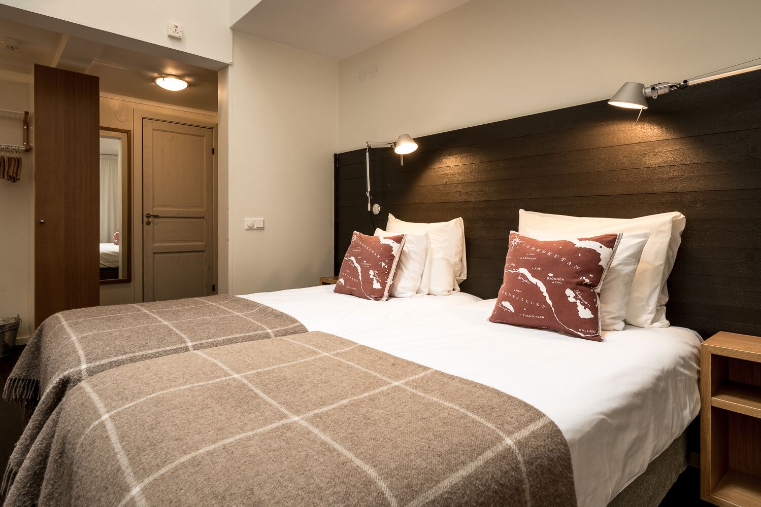 basic twin room | 1 bedroom, free wifi, bed sheets