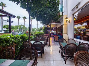 Garden - Kleopatra Blue Hawaii Hotel (Alanya)