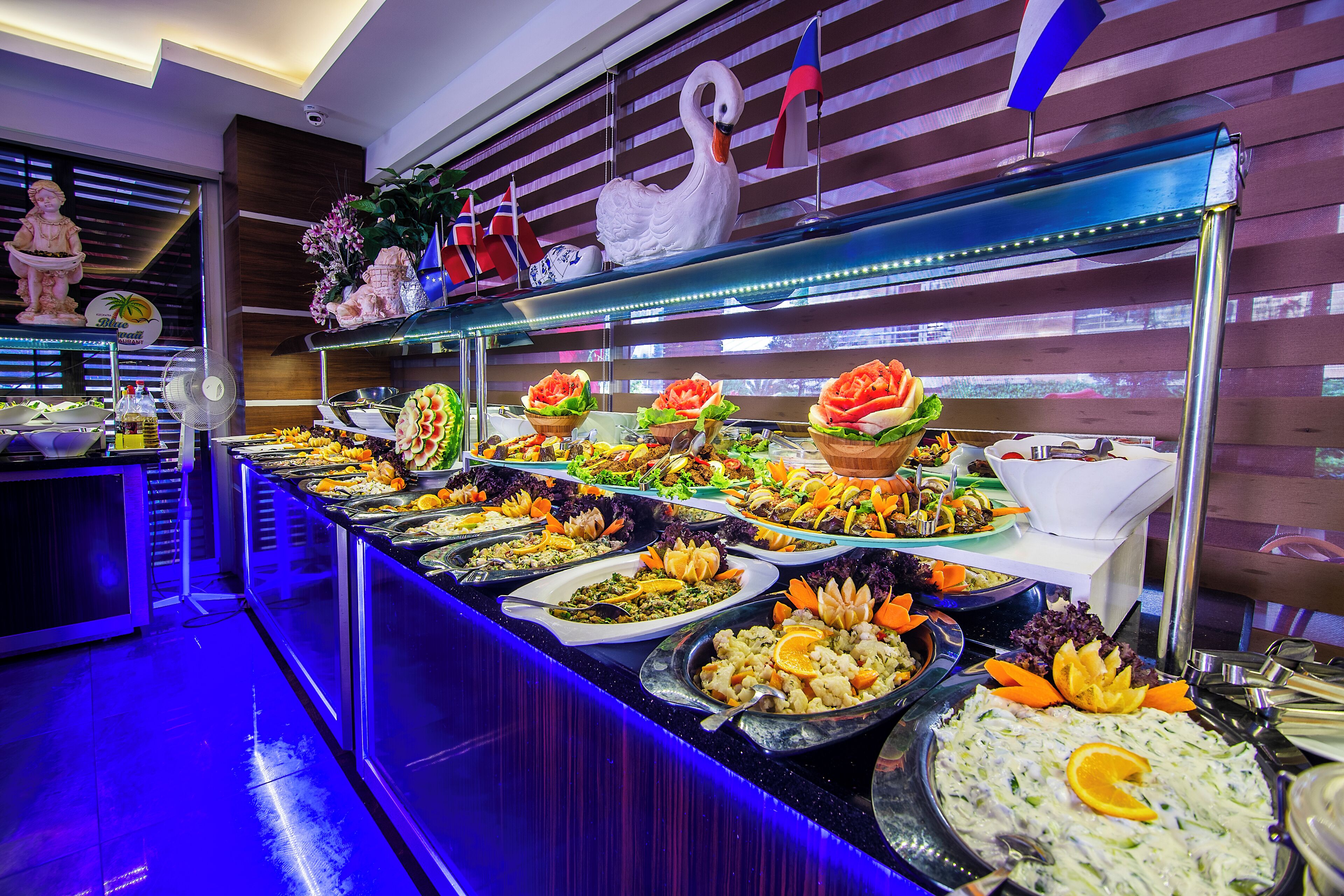 Se sirven desayunos, comidas, cenas y cocina internacional 