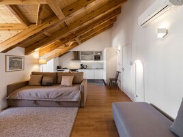 Apartment, 2 Bedrooms | Living area