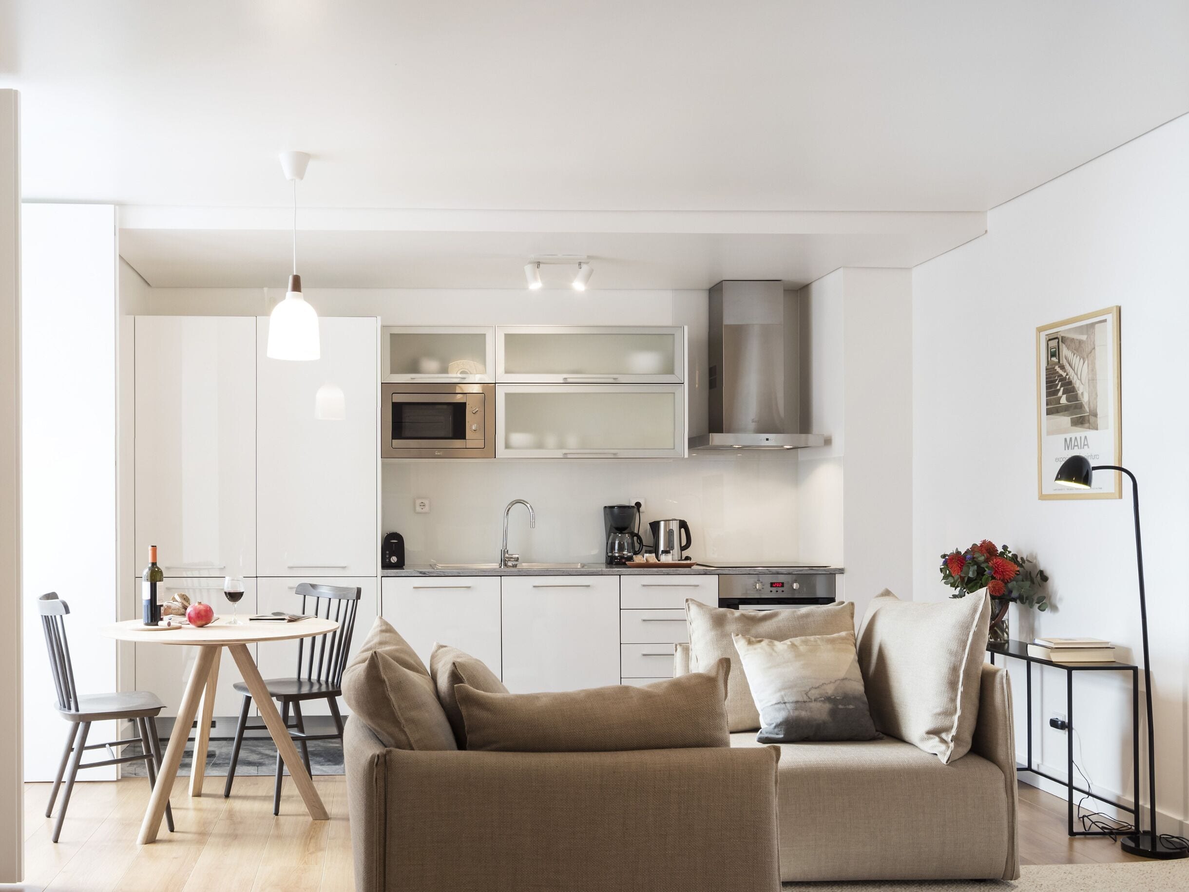 Studio | Living area | 43-inch flat-screen TV with cable channels, TV