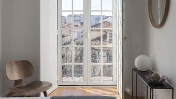 Apartment, 1 Bedroom | In-room safe, individually decorated, individually furnished