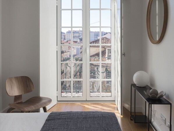 Apartment, 1 Bedroom | In-room safe, individually decorated, individually furnished - LSA Baixa Castelo by Numa (Lisbon)