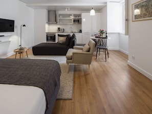 Monolocale | Biancheria da letto di alta qualità, una cassaforte in camera