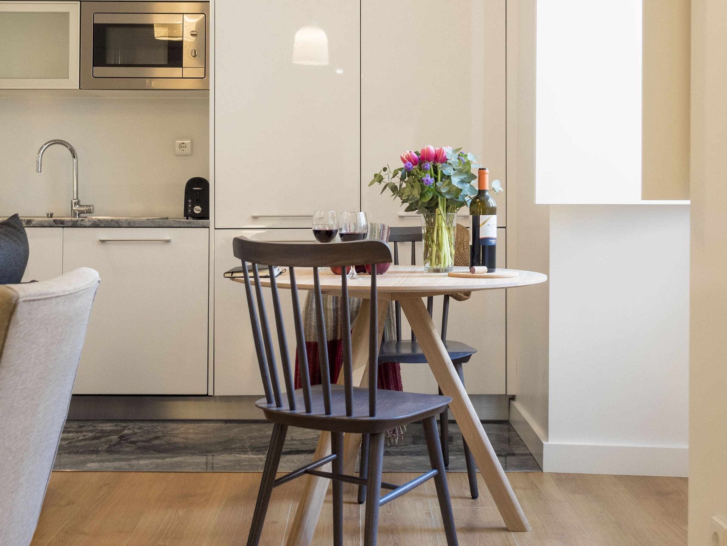 Studio | In-room dining