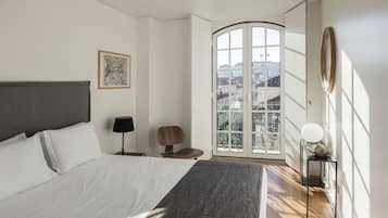 Apartamento, 1 habitación | Caja fuerte, decoración individual, mobiliario individual