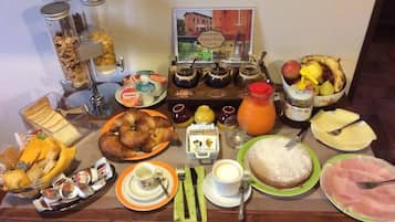 Desayuno a la carta incluido todos los días