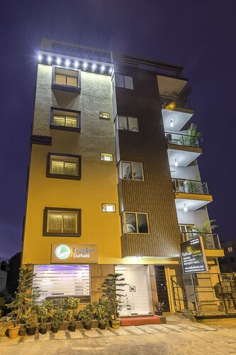 Treebo Trend Daffodil Suites