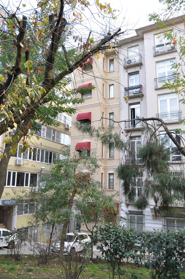 Exterior detail - Hotel Taksim Home (Istanbul)