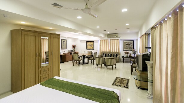 Free daily continental breakfast - Treebo Trend New Castle (Mumbai)
