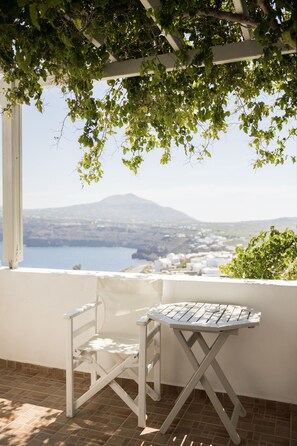 Quarto premium (with Sea and Caldera View) | Terraço/pátio