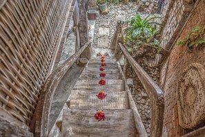 Body treatments, hot stone massages, deep-tissue massages, body wraps - Santhiku Hotel & SPA (Banjar)