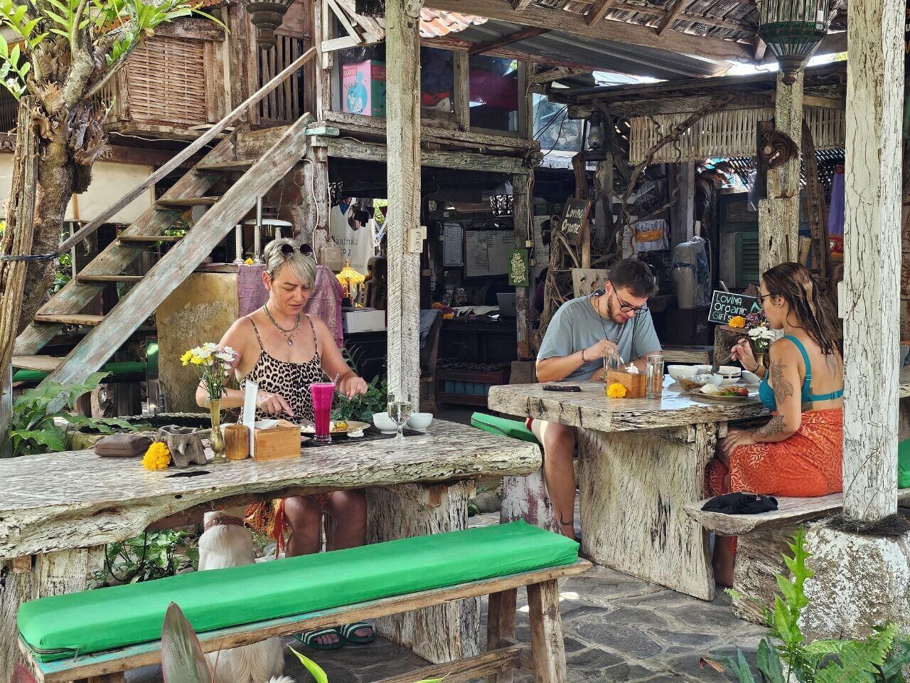 Café da manhã feito na hora todos os dias (IDR 35000 por pessoa) 