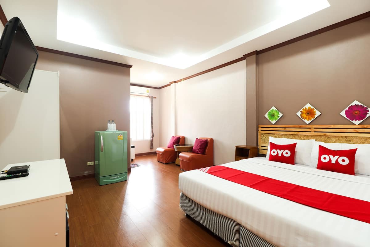 Kamar Double Standar | Meja kerja, Wi-Fi gratis, dan seprai linen
