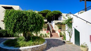 Property grounds - Pefkos Village Resort (Rhodes)