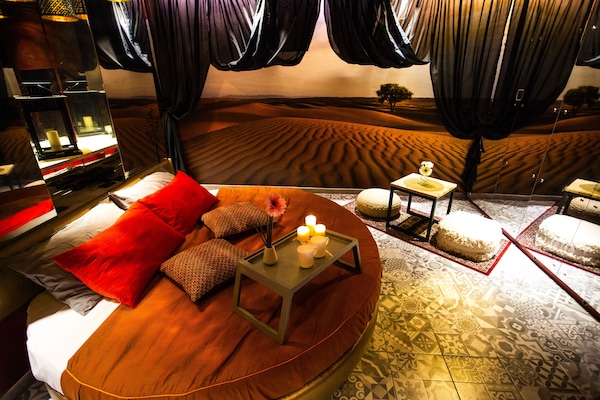 Deluxe Double Room (with Spa Tub) | Premium bedding, minibar, individually decorated, individually furnished