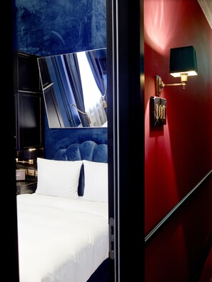 Double Room (Petite) | Down comforters, minibar, in-room safe, blackout drapes