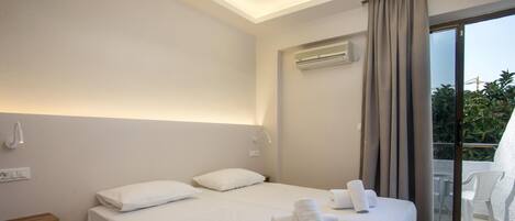 Deluxe Double Room | Blackout drapes, iron/ironing board, free WiFi, bed sheets