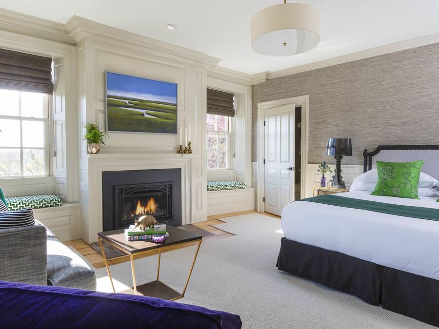 Deluxe Double Room, 1 Katil Raja (King) dengan Katil Sofa | Peralatan tempat tidur premium, dihias secara berasingan