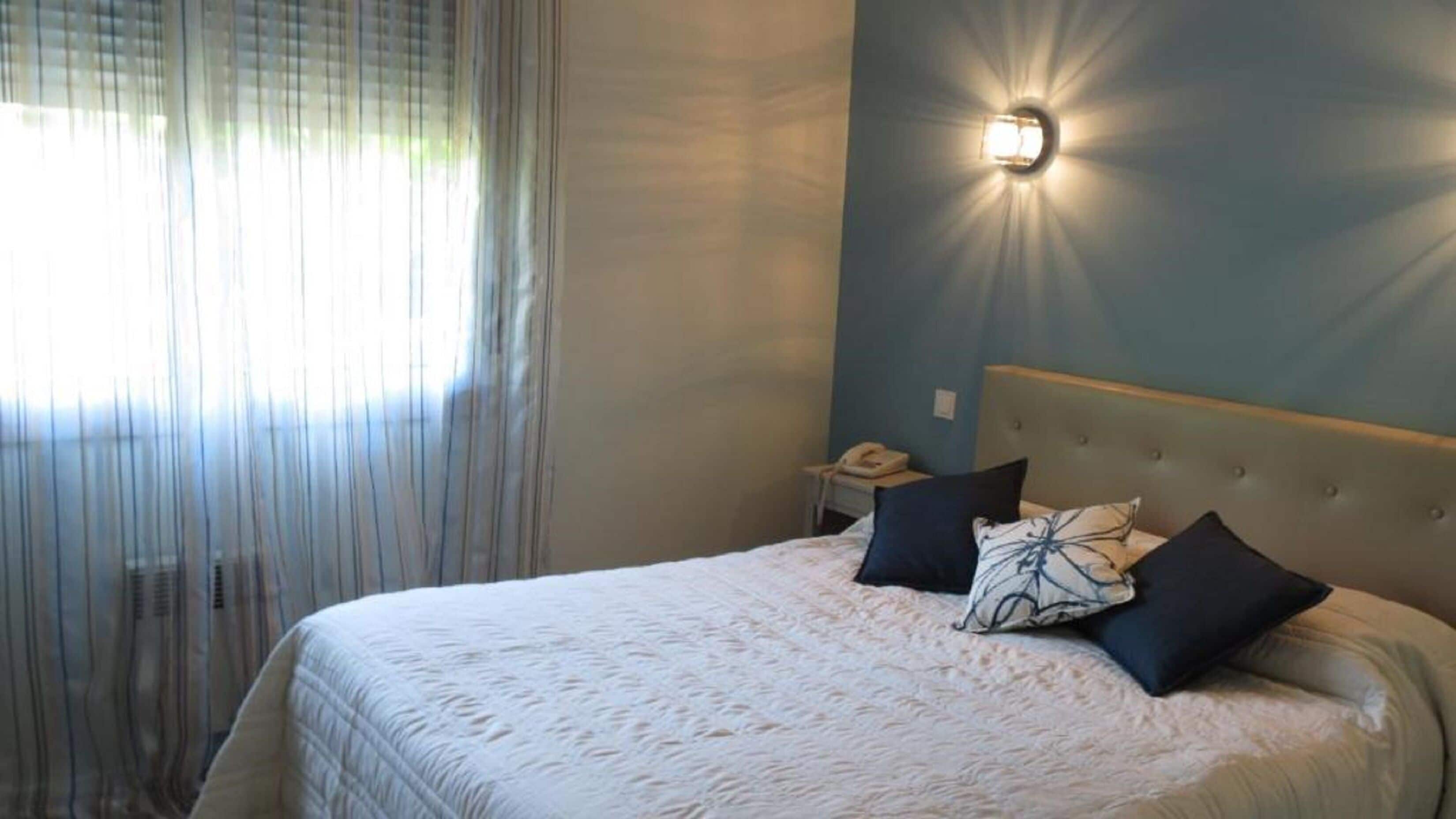 Rom – standard | Sengetøy av topp kvalitet, individuelt dekorert og individuelt innredet