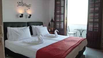 Double Room, Sea View | Premium bedding, in-room safe, desk, iron/ironing board