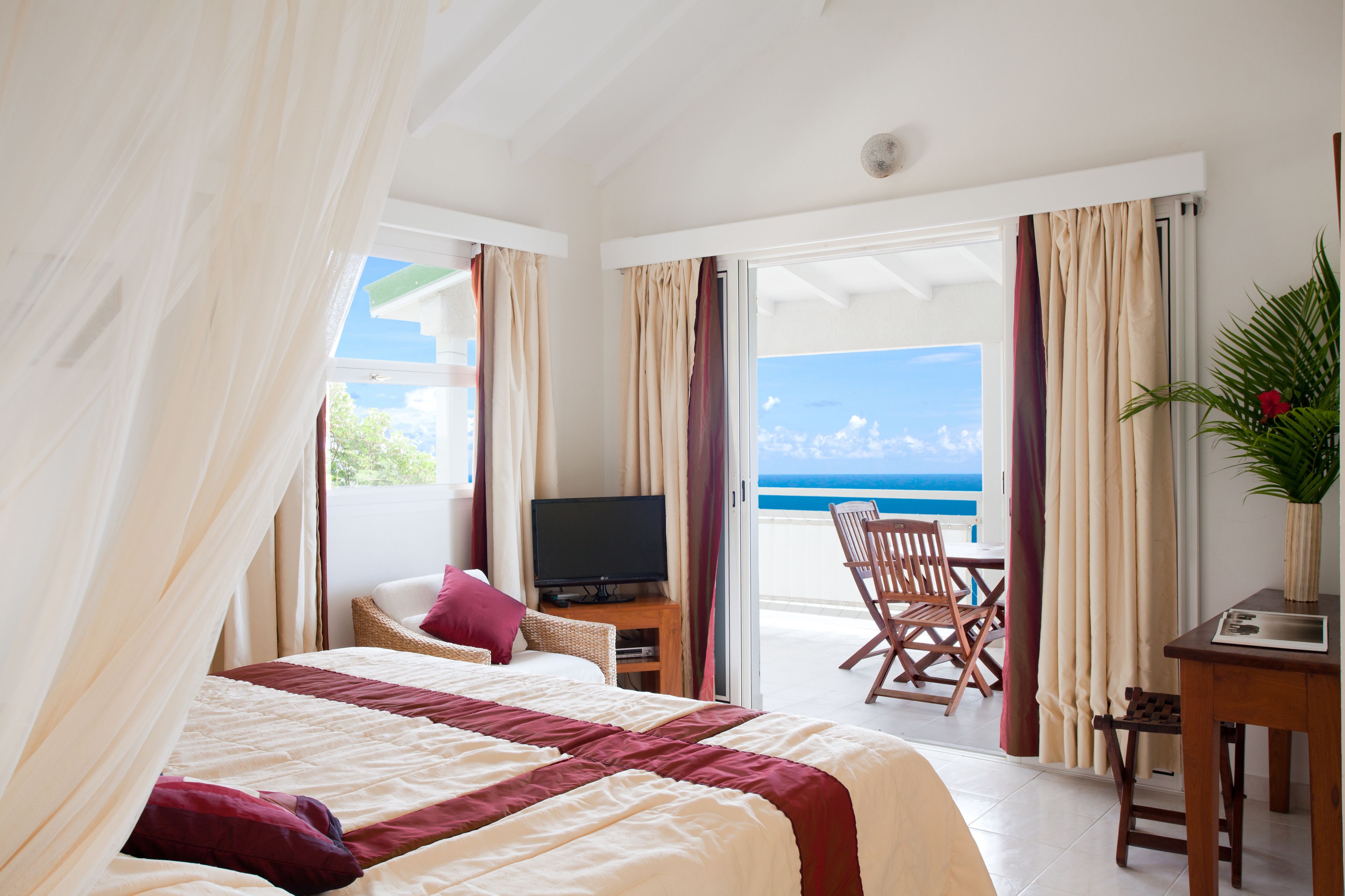 Rom – deluxe, havutsikt