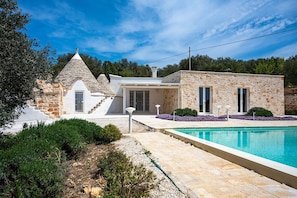 Classic Room | Minibar, individually decorated, individually furnished, free WiFi - Trulli Le Icone (Ostuni)