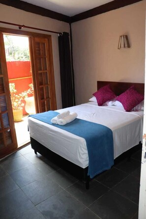 Habitació quàdruple estàndard, 1 dormitori | 1 dormitori i roba de llit 