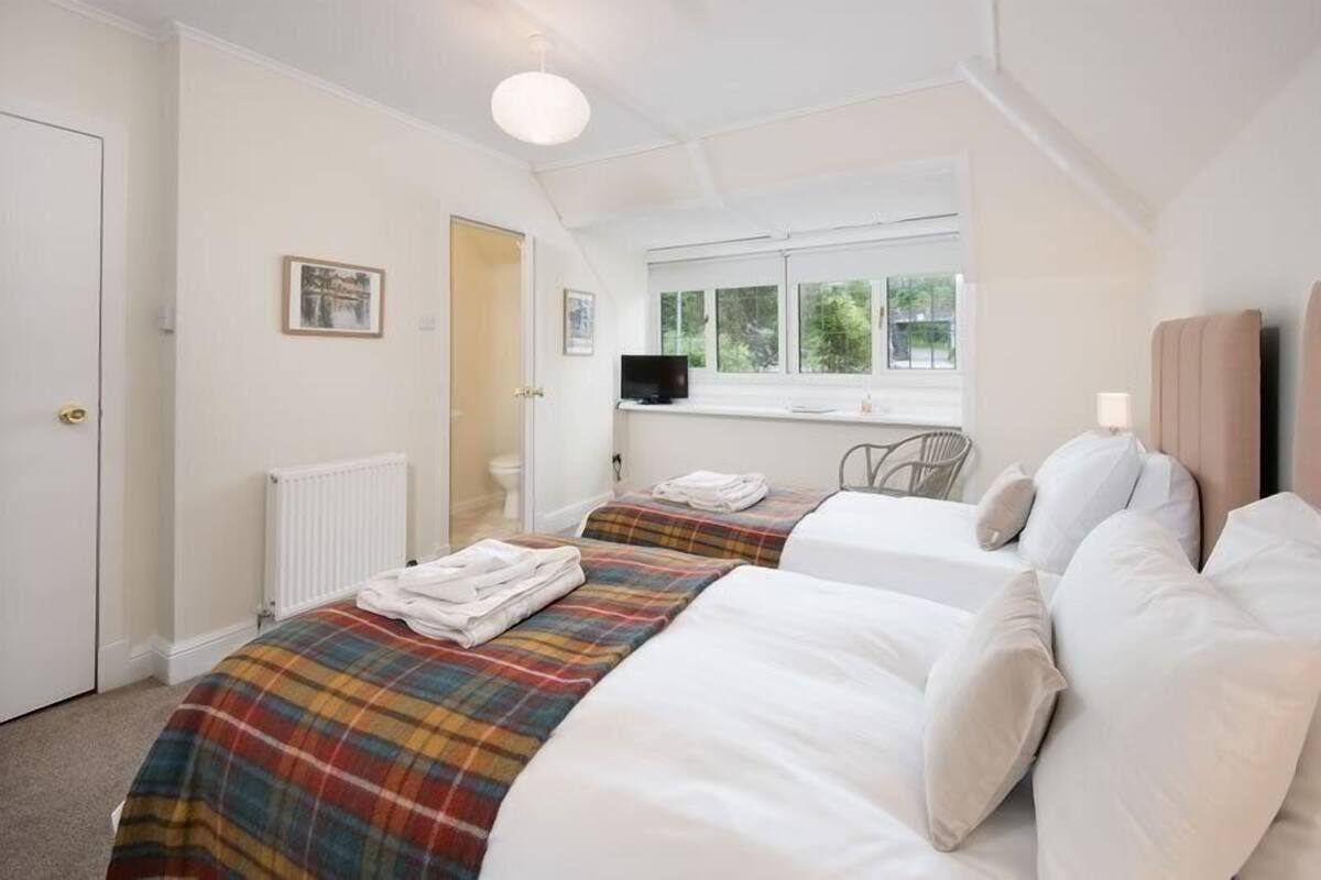 Standard Twin Room, Ensuite