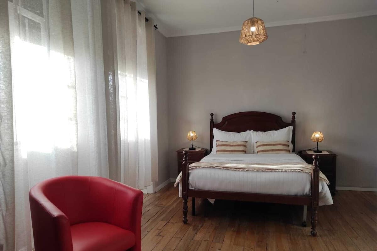 Deluxe Double Room | Desk, free WiFi, bed sheets