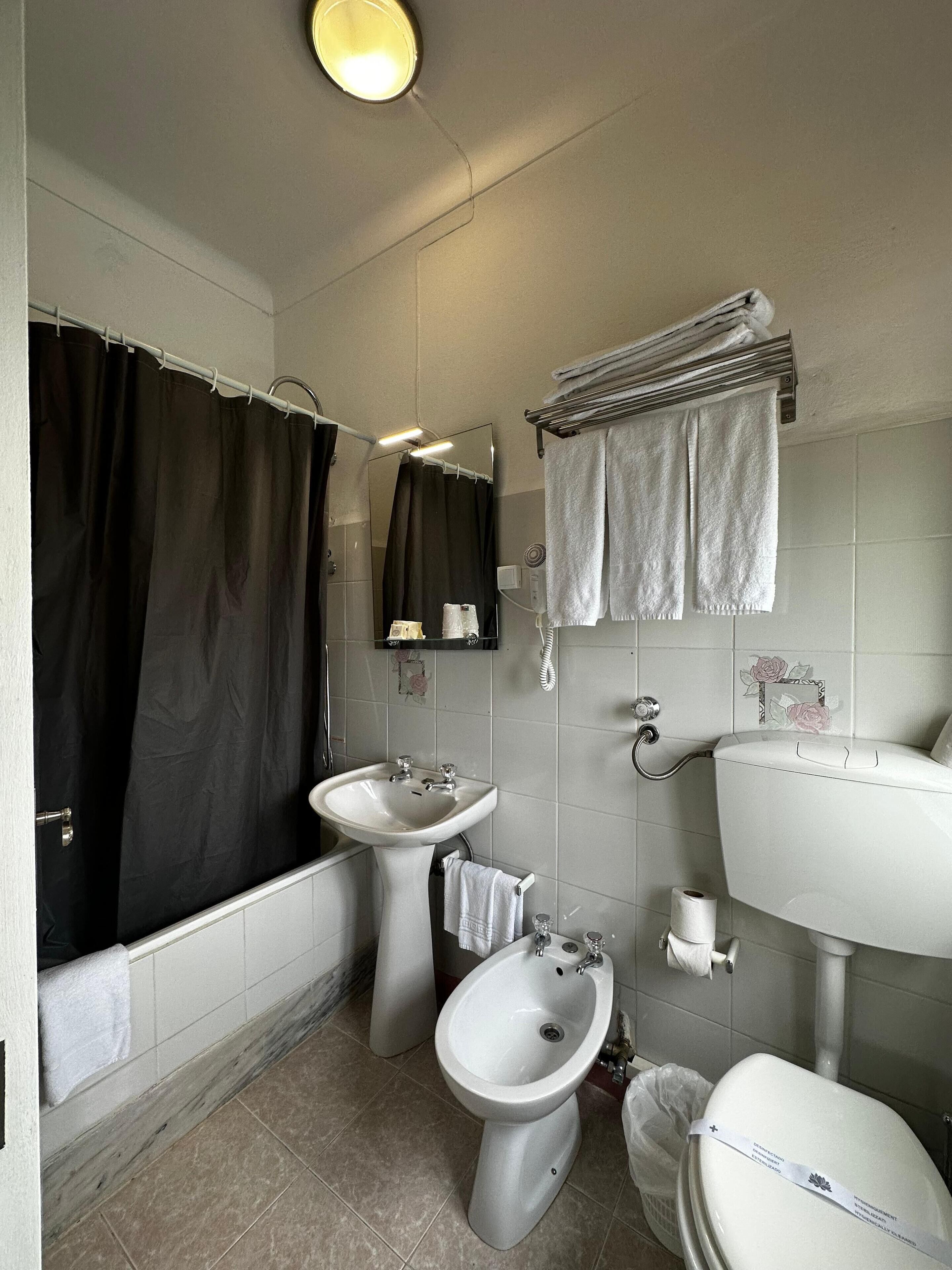 family room | bathroom | shower, free toiletries, bathrobes, slippers