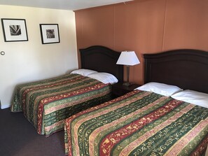 Standard Double Room, Non Smoking | Katil lipat simpan/tambahan, Wi-fi percuma, cadar katil 