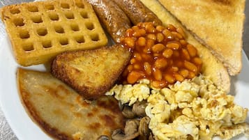 Free daily continental breakfast