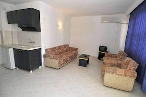 37-Zoll-LCD-Fernseher mit Satellitenempfang, Fernseher