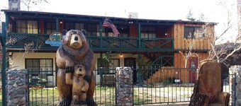 Kern Riverfront Lodge