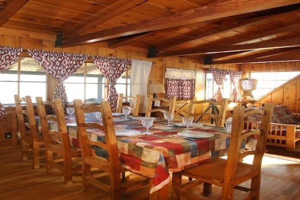 Suite, 2 Bedrooms, River View (Room 1) | Living area | TV