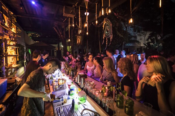 Bar (en la propiedad)