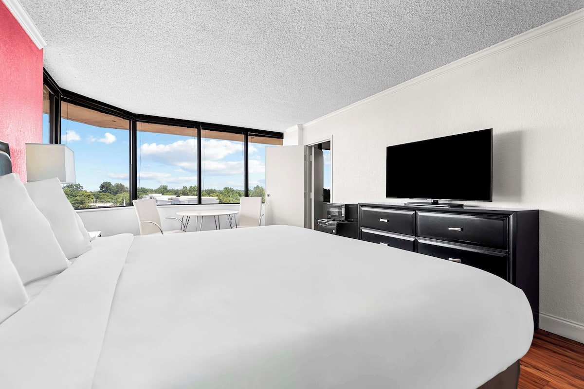 egyptian cotton sheets, premium bedding, down duvets, iron/ironing board