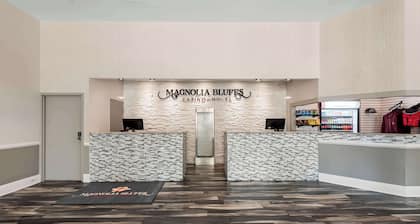 Magnolia Bluffs, BW Signature Collection