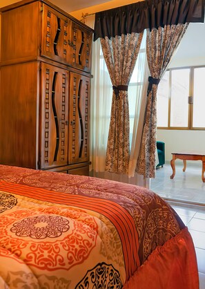 Family House, 3 Bedrooms, Kitchen, Ground Floor | Iron/ironing board, free WiFi, bed sheets