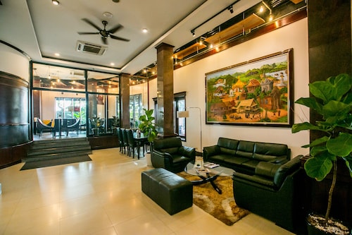 Seasons Riverside Hotel