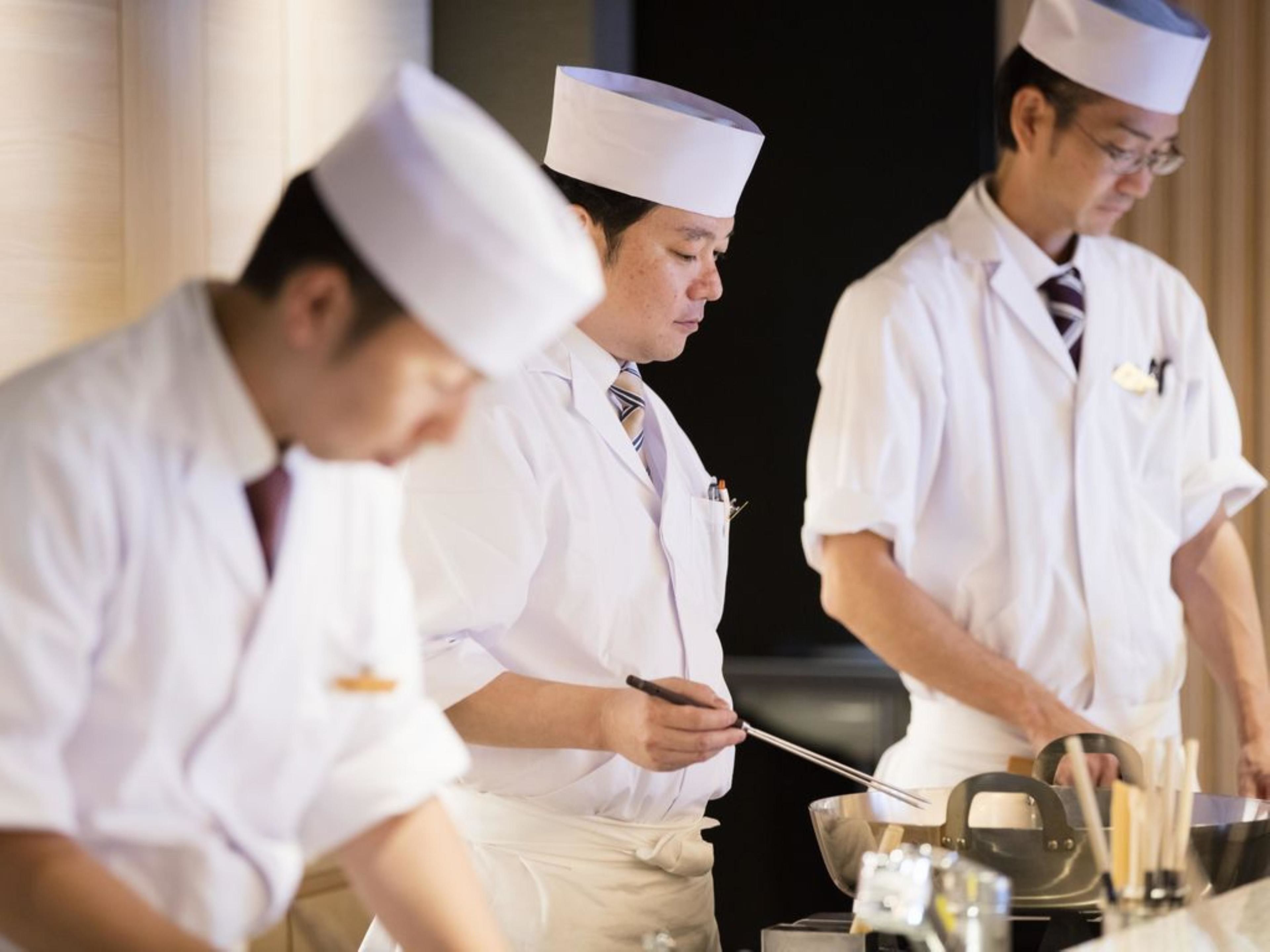 3 Restaurants, Frühstück, Mittagessen, Abendessen, japanische Küche