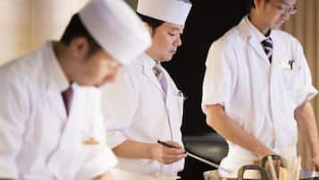 3 Restaurants, Frühstück, Mittagessen, Abendessen, japanische Küche